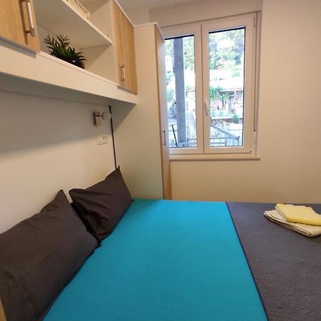 Apartment Ravnice Omiš Exteriör bild