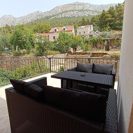 Apartment Ravnice Omiš Exteriör bild