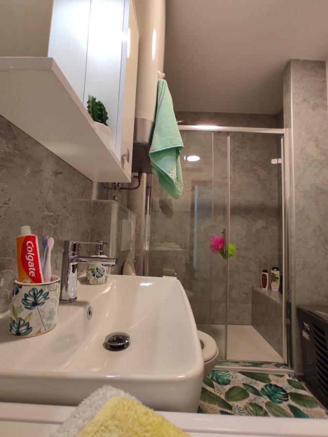 Apartment Ravnice Omiš Exteriör bild