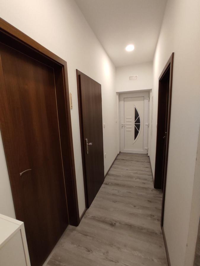 Apartment Ravnice Omiš Exteriör bild